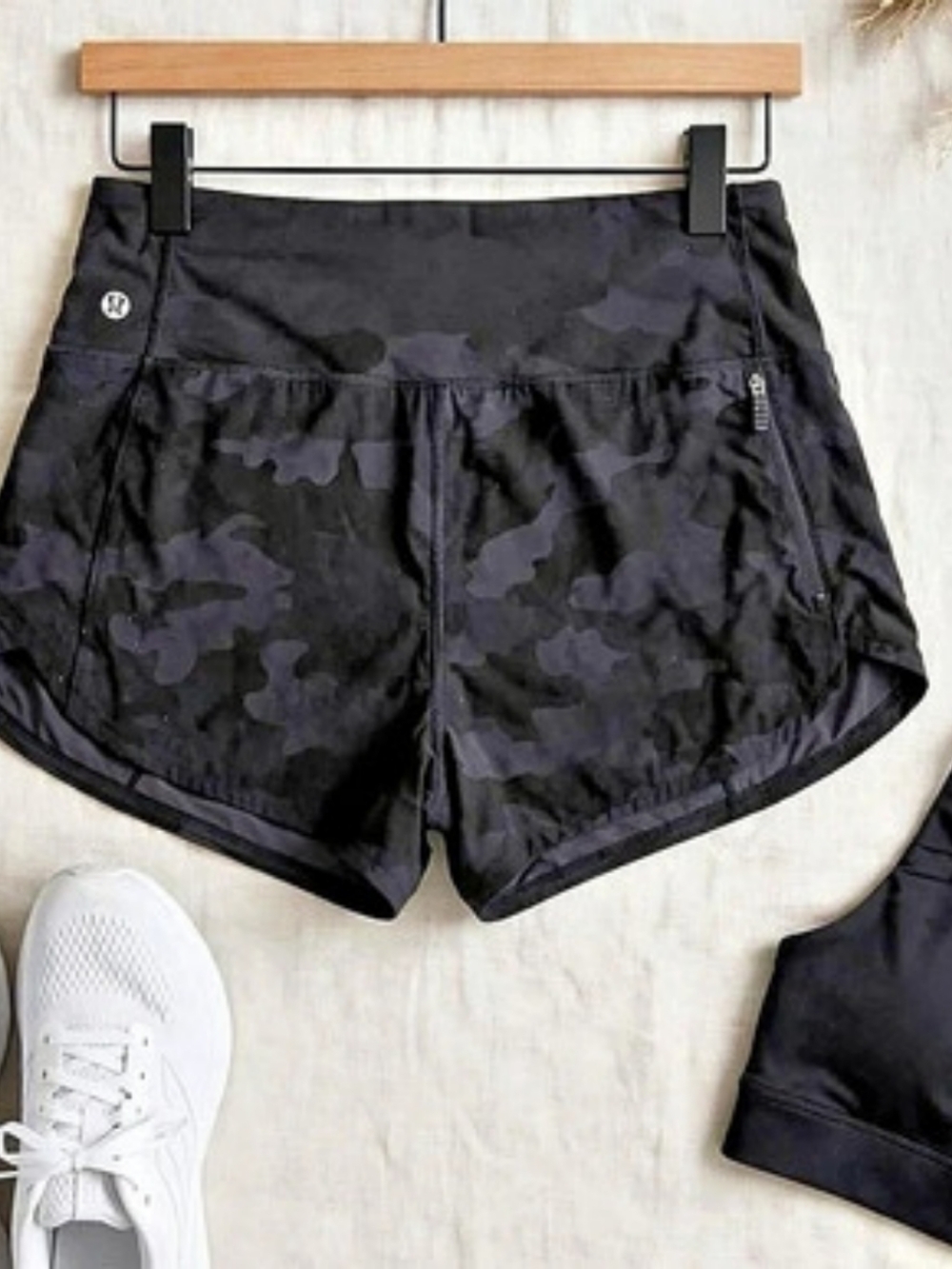 lululemon Speed Up Short High-Rise 2.5" Camo Shorts Size 8